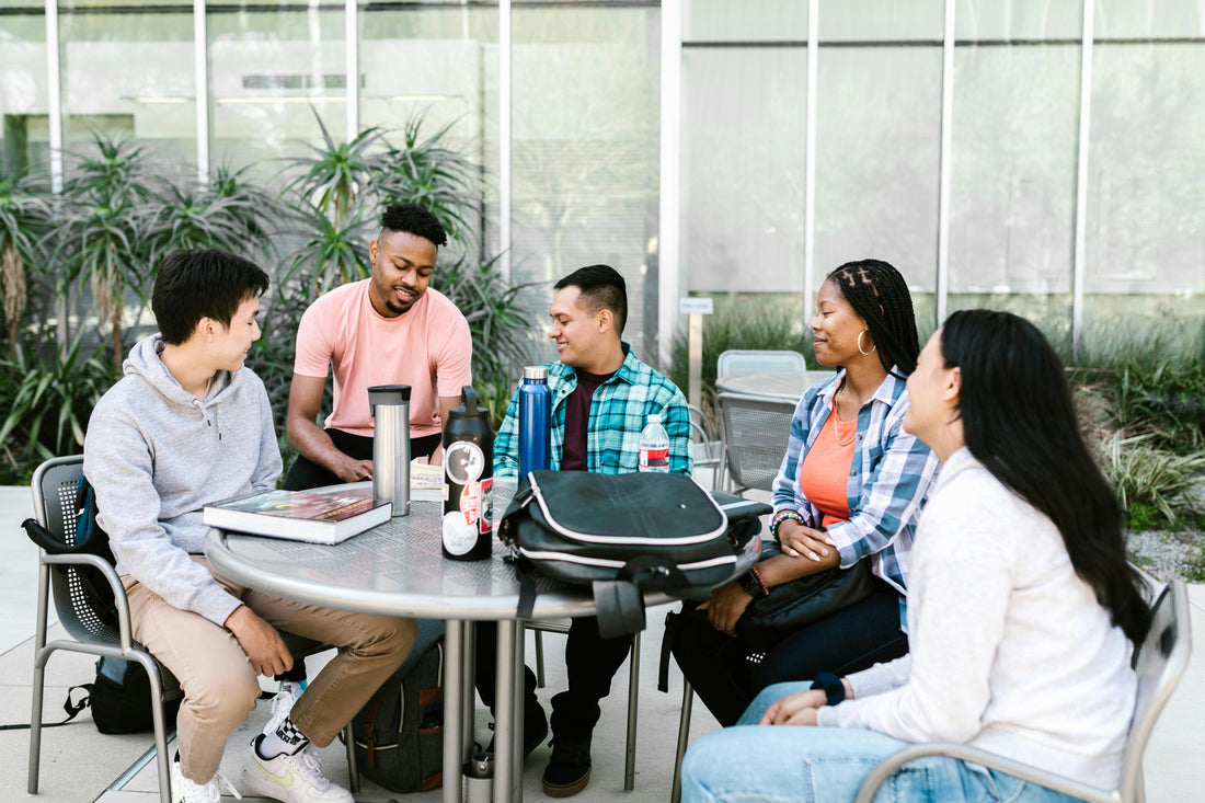 Mastering Teen Relationships: A Practical Guide to Building Healthy Connections